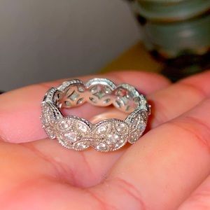 Sterling silver ring with crystals